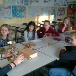 LER Unterricht mit der Pfarrerin Frau Müller